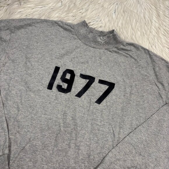 Fear of God Mock Neck Essentials Long Sleeve Tee - Picture 2 of 7